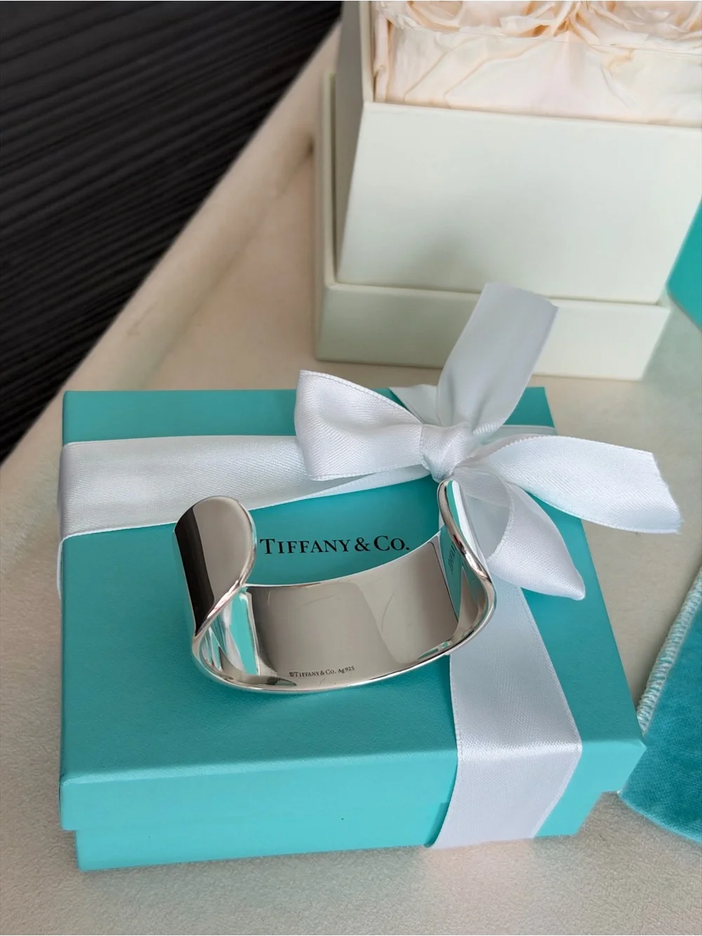 Tiffany & Co. Return To Tiffany Wide Cuff Bracelet Sterling Silver Sz M $1600